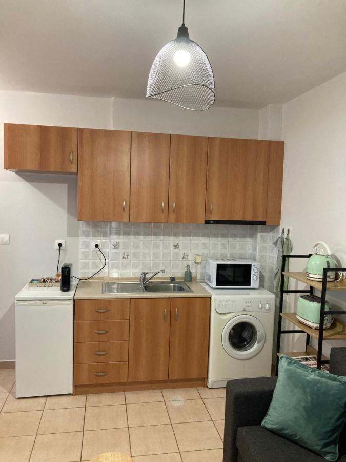 Apartment M.o.m.'s